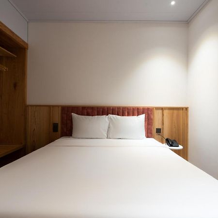 Haven Hut Riverside Hotel Ho Chi Minh City Exterior photo